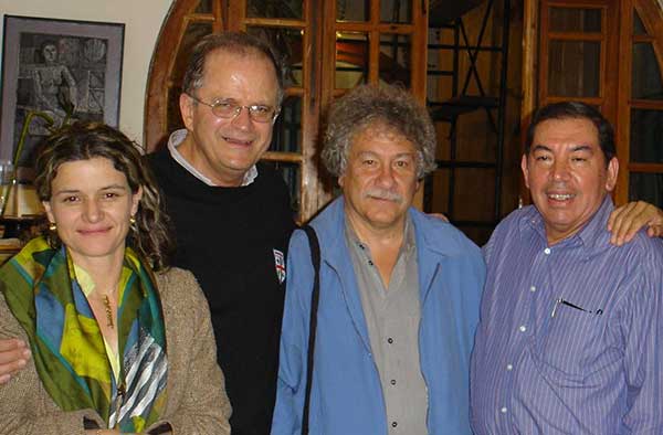 Con Sonia Sierra, Juan manuel Roca y Guillermo Ceniceros.