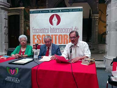 Evodio con María Rosa Fiscal y Fernando Andrade en Durango. Foto: JAL